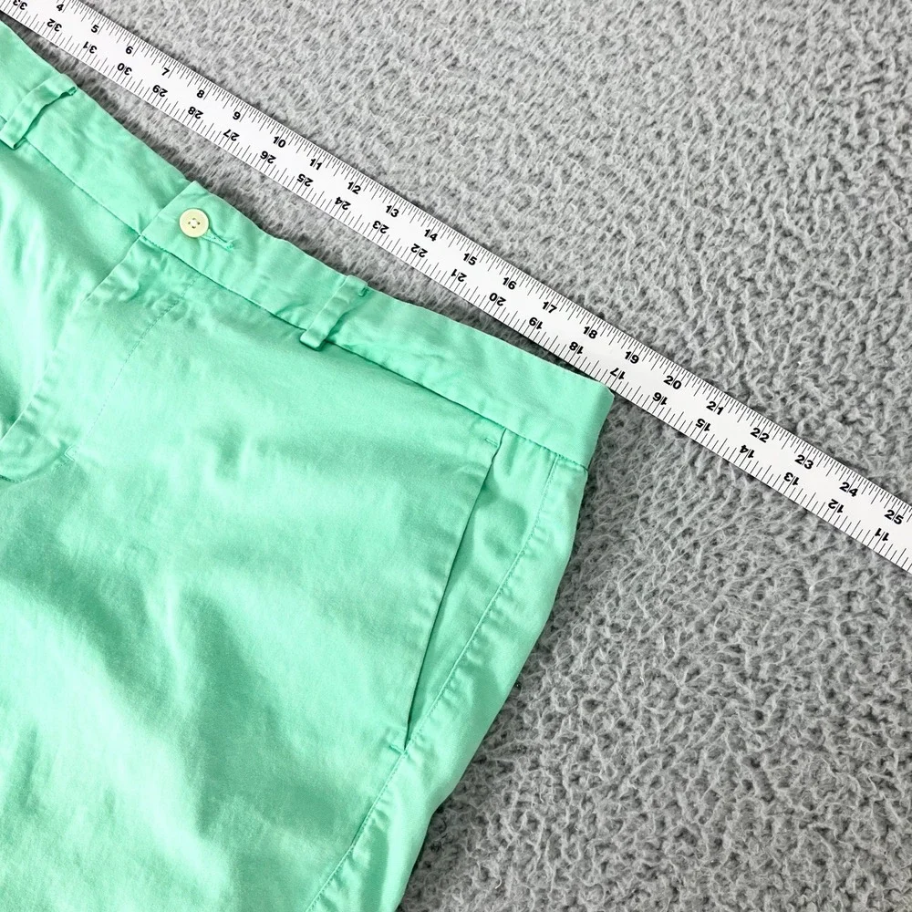 B. Draddy Shorts Mens 38 Green Chino Flat Front Golf Cotton Stretch